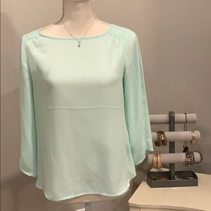 The Limited Sz. XS mint sheer blouse